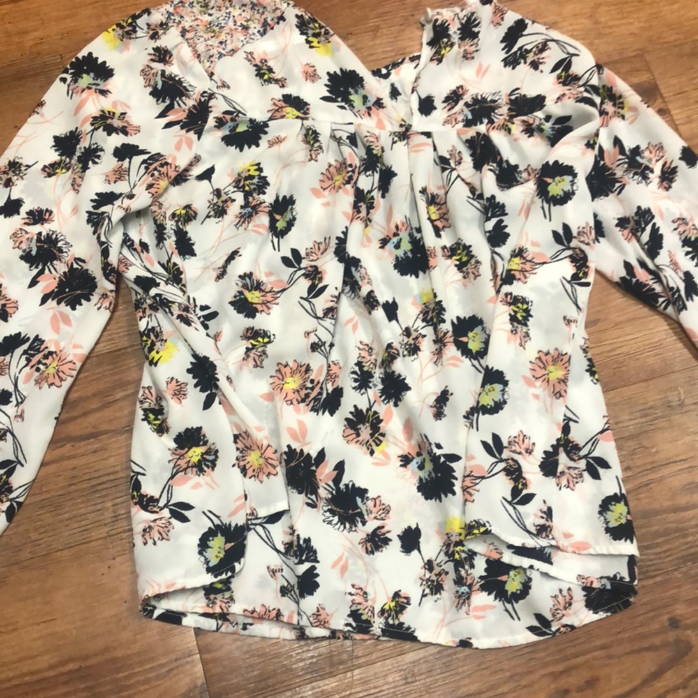 Light dress up shirt